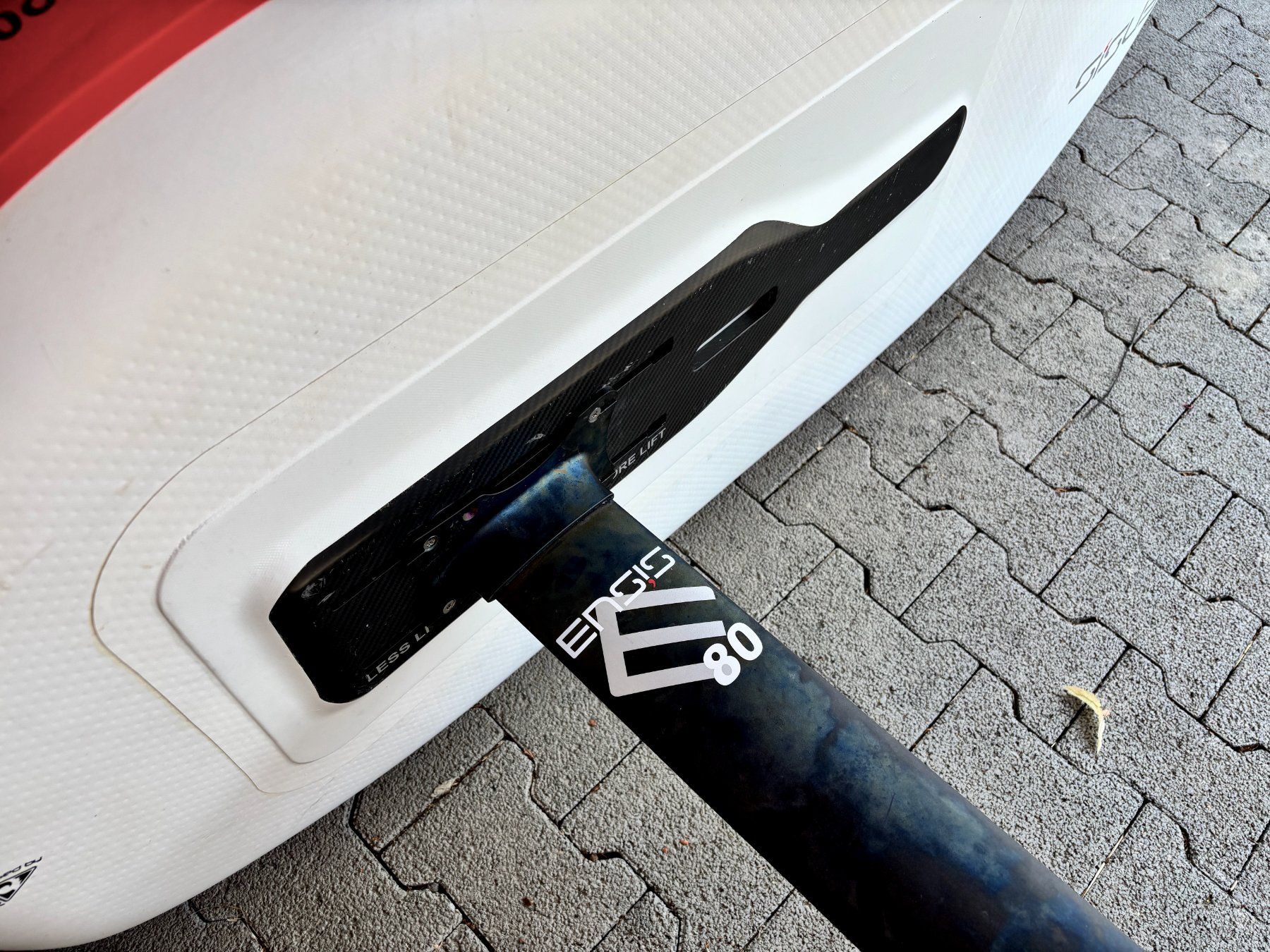 Tavole da surf e di nuoto: Ensis Wingfoil-Einsteiger-Set, aufblasbares Board und Foil – Usato da Aesch/LU venduto da Hupulu 3