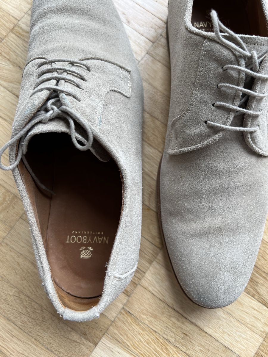 Navyboot Chaussures hommes: NAVYBOOT Herrenschuhe aus Wildleder Gr. 41, Grau – D'occasion à Kilchberg ZH par froschli0_0 3