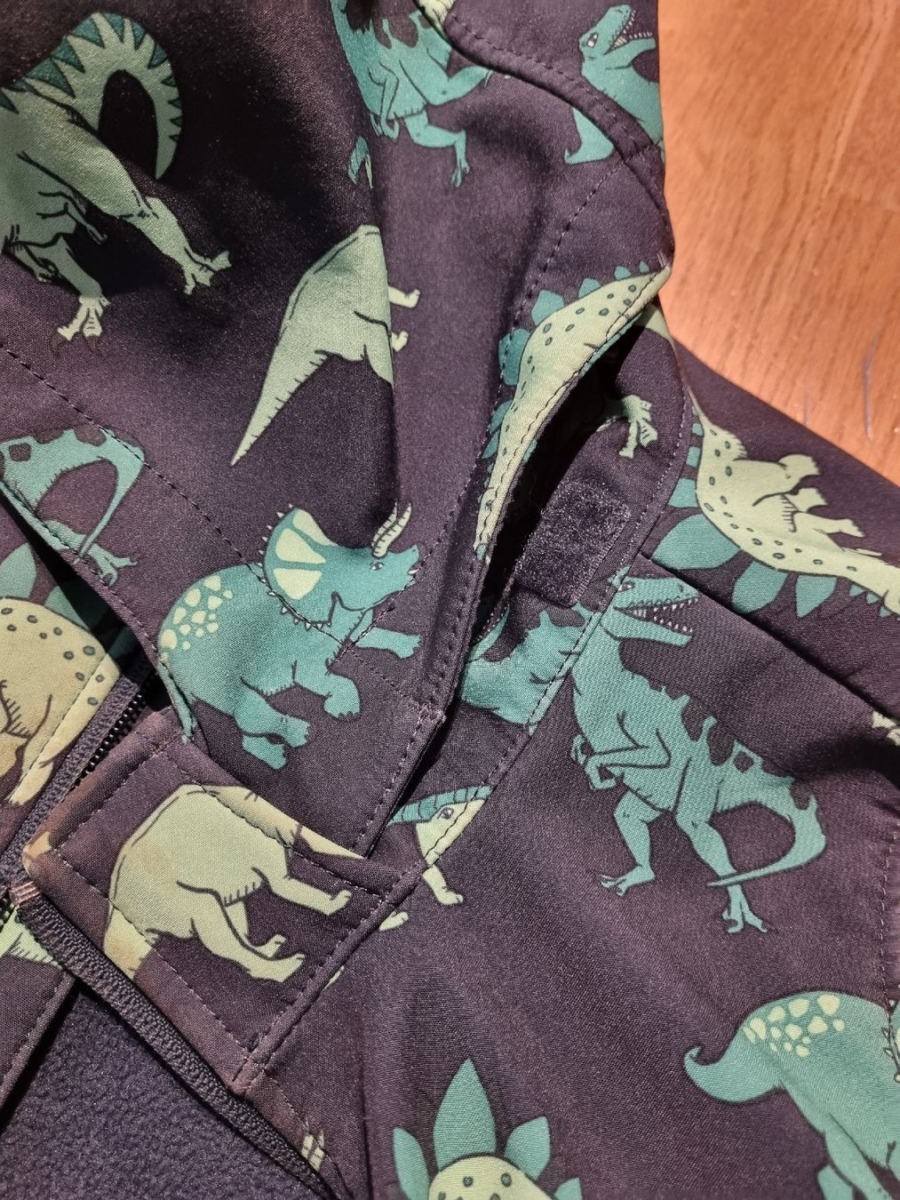 H&M Giacche & Cappotti: Softshelljacke gr 122 – Usato da Rümlang venduto da Franny93 3