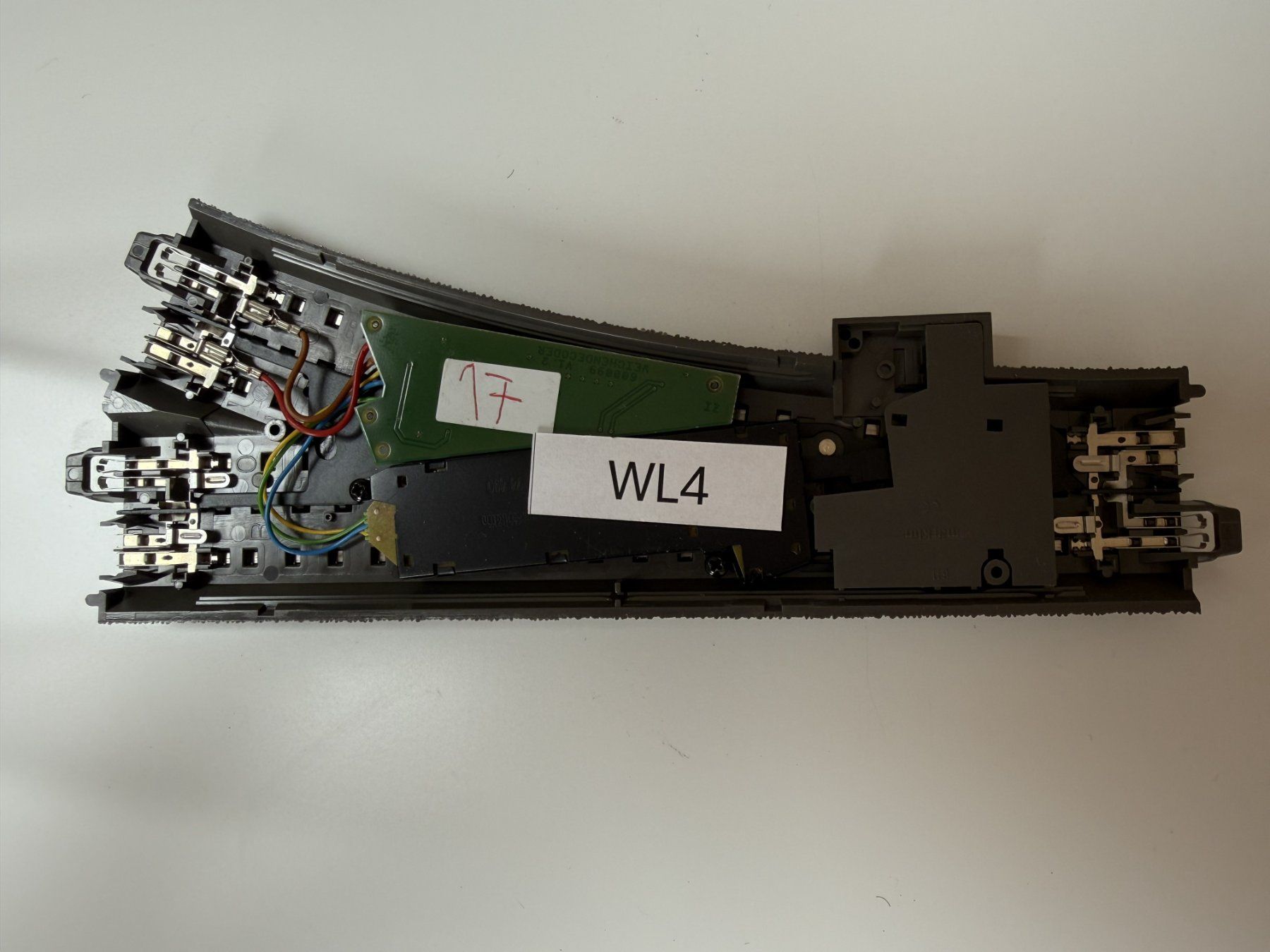 Märklin Modellini di ferrovie: Märklin Weiche 24611 links – Usato da Rottenschwil venduto da master007pc 1