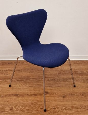 MCM-Design, Arne Jacobsen, Butterfly Chair, Vollpolsterung