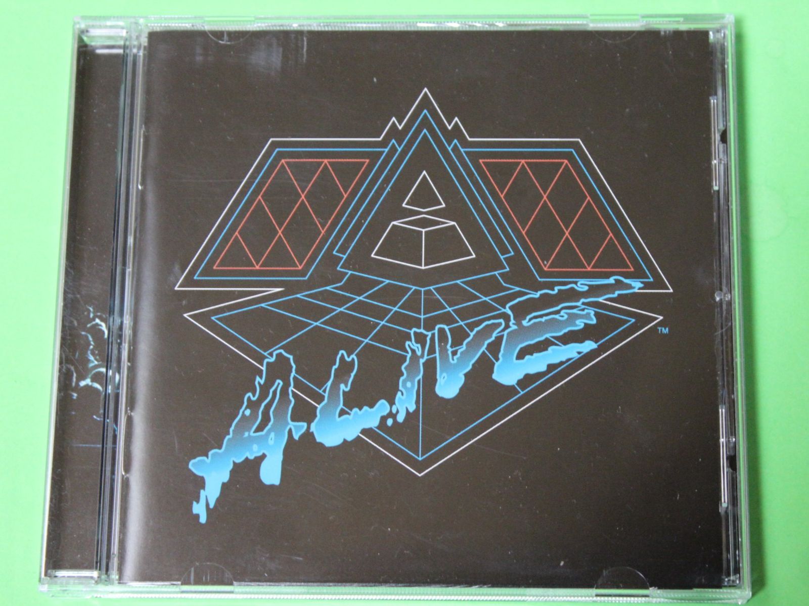 CD: Daft Punk - Alive 2007 CD Guter Zustand – Usato da Tübach venduto da JamesStone 1