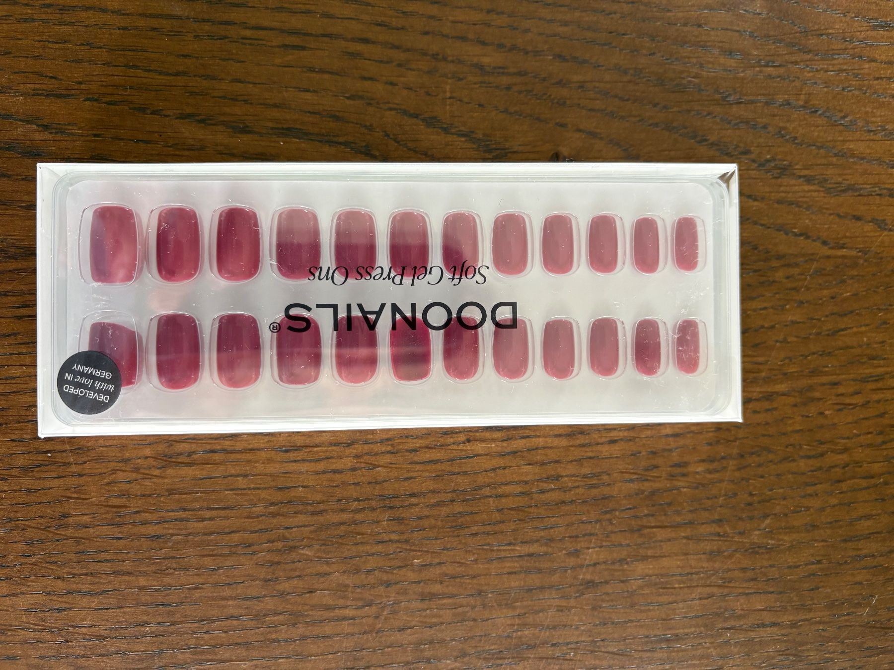 Unghie finte: Vollständiges schönes Set DOONAILS Soft Gel Press Ons – Usato da Luzern venduto da sundu73 2