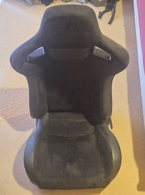 Stühle: Siège baquet noir en cuir / alcantara – Gebraucht aus Corseaux von stu_hn9l 2