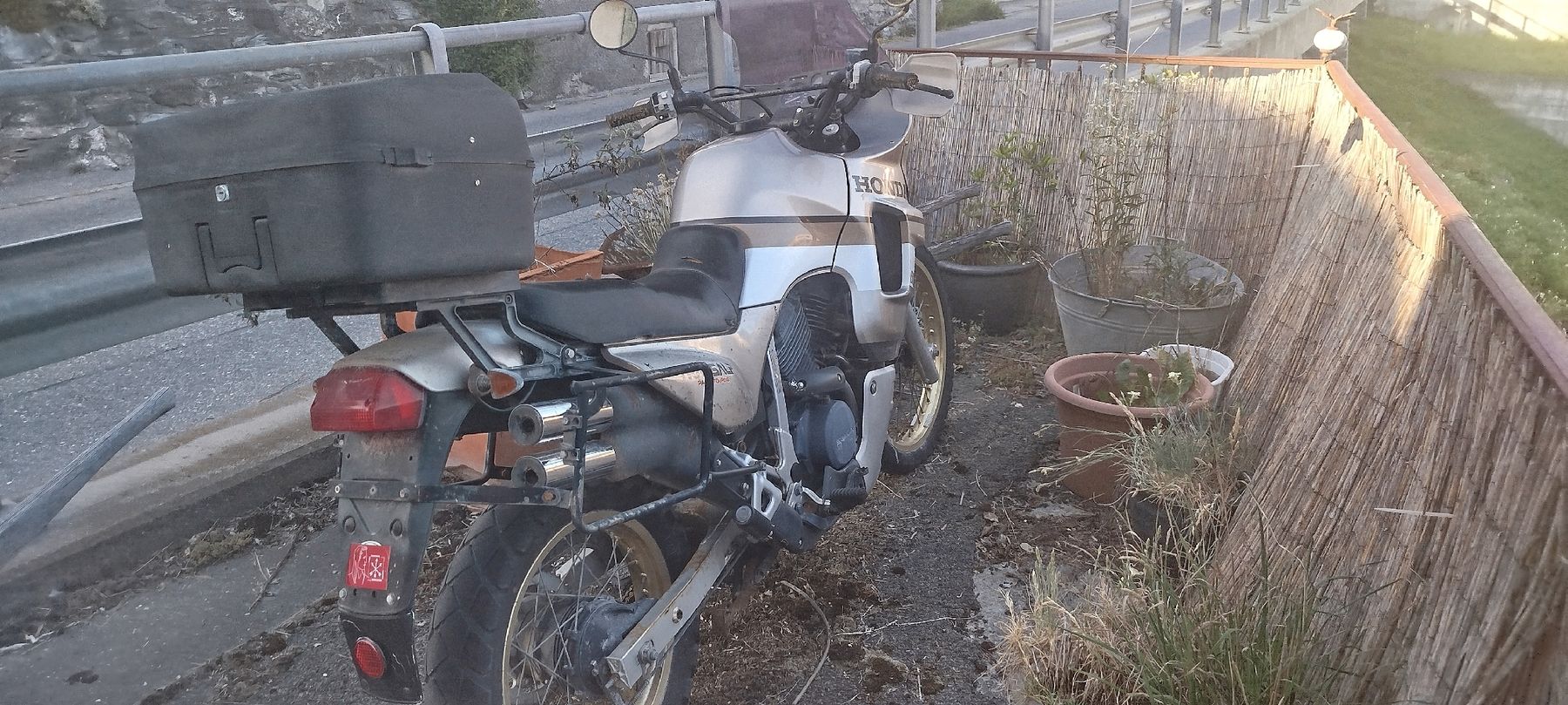 Touring: Motorrad Honda Transalp 600 V – Gebraucht aus Trin von mor_9cmw