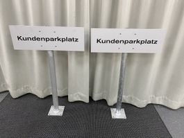 2 Beschilderungen für Kundenparkplatz