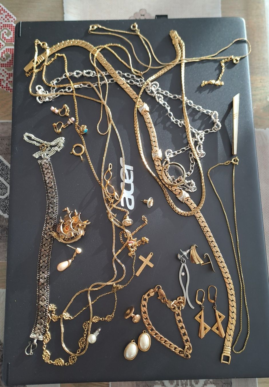 Autres bijoux: Schmuck lot nr.2 – Défectueux à Neuhausen am Rheinfall par Waly...