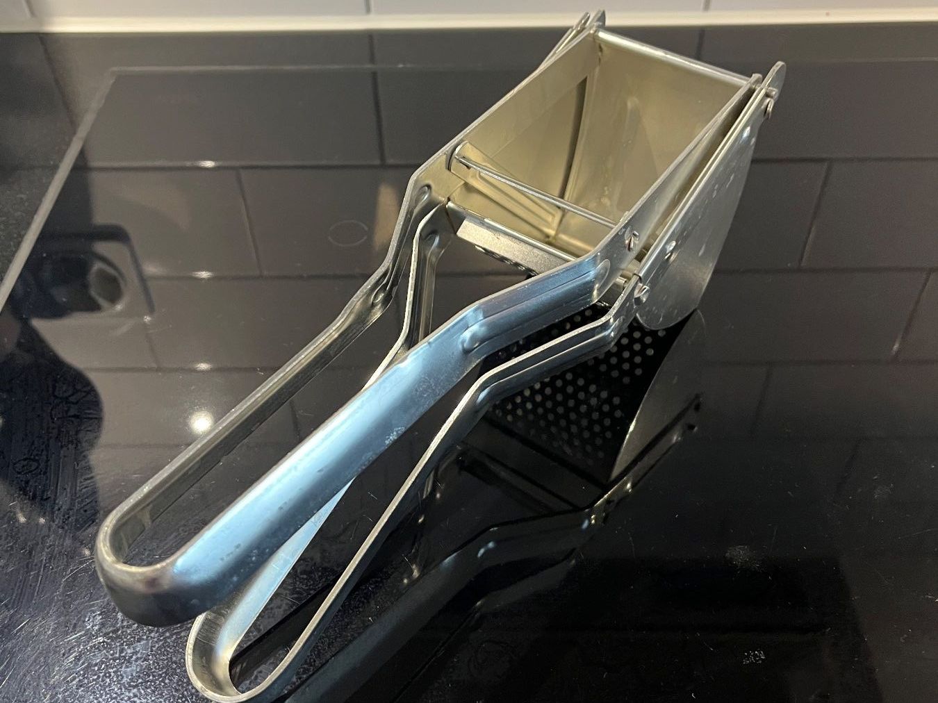 Elettrodomestici da cucina: Kartoffelpresse Edelstahl – Nuovo (secondo la descrizione) da Zürich venduto da oli_y6vc 1