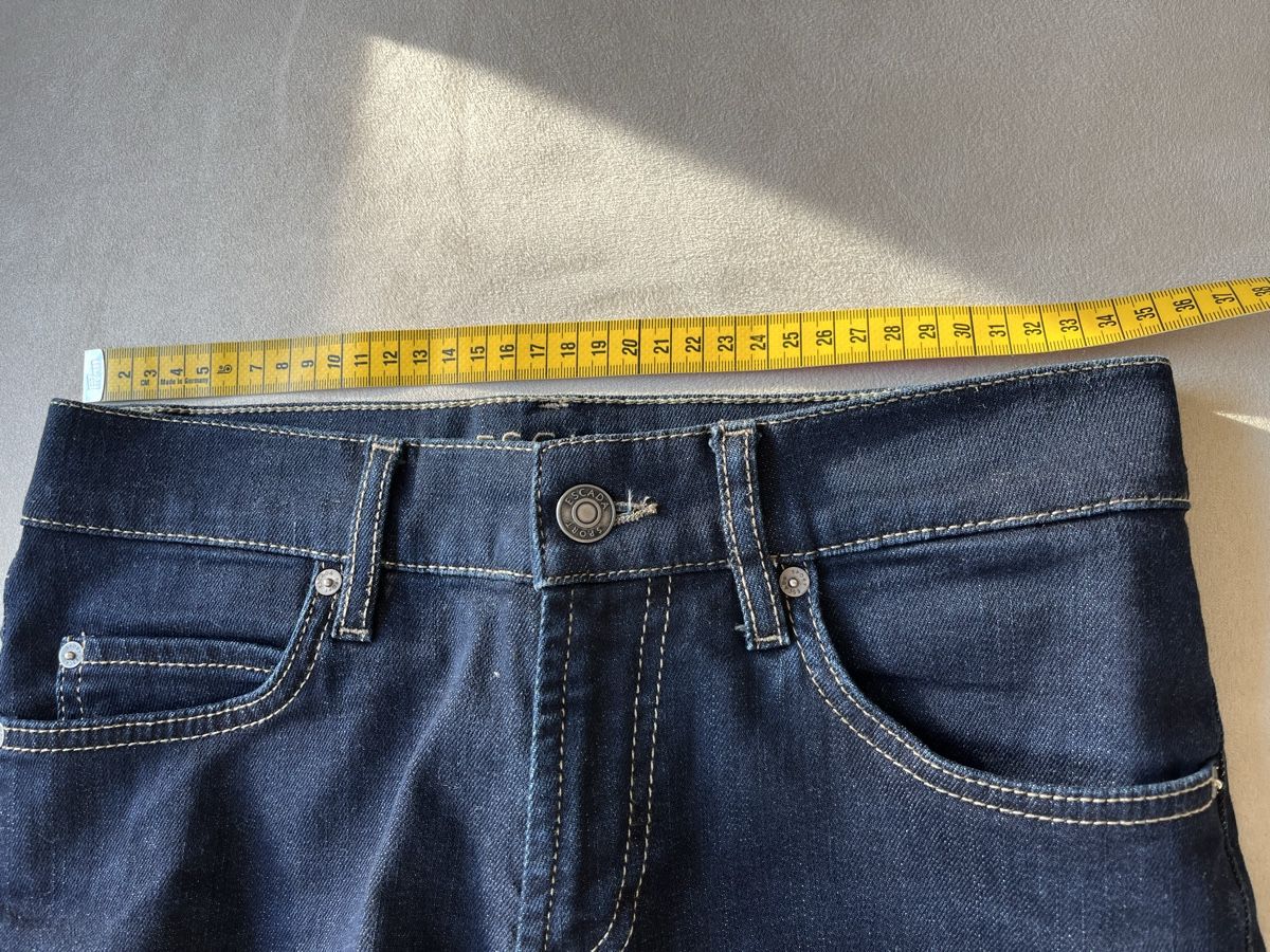 Escada Jeans: Jeans Escada Gr.34 – Usato da Stäfa venduto da Exclusive0 4