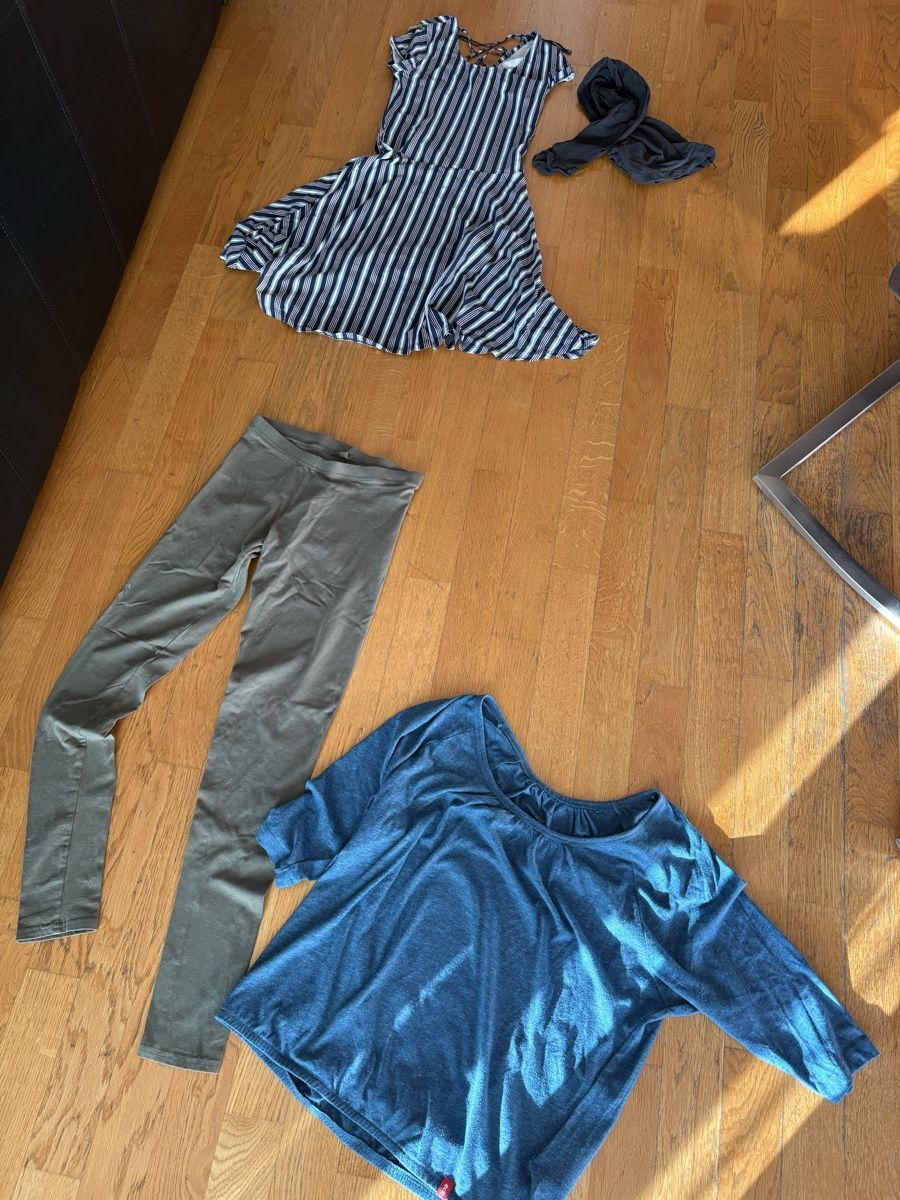 Lotti di vestiti: Damen Kleiderpaket Grösse XS – Usato da Beromünster venduto da msklef 7