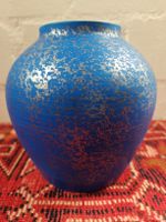 Blaue Blumenvase mit Goldmuster, ca 19cm hoch