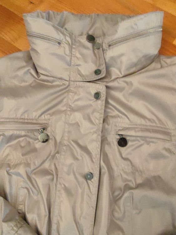 Fuchs Schmitt Vestes: Fuchs Schmidt Jacke, super leicht, beige, Gr. 42 – D'occasion à Solothurn par Csw1 1