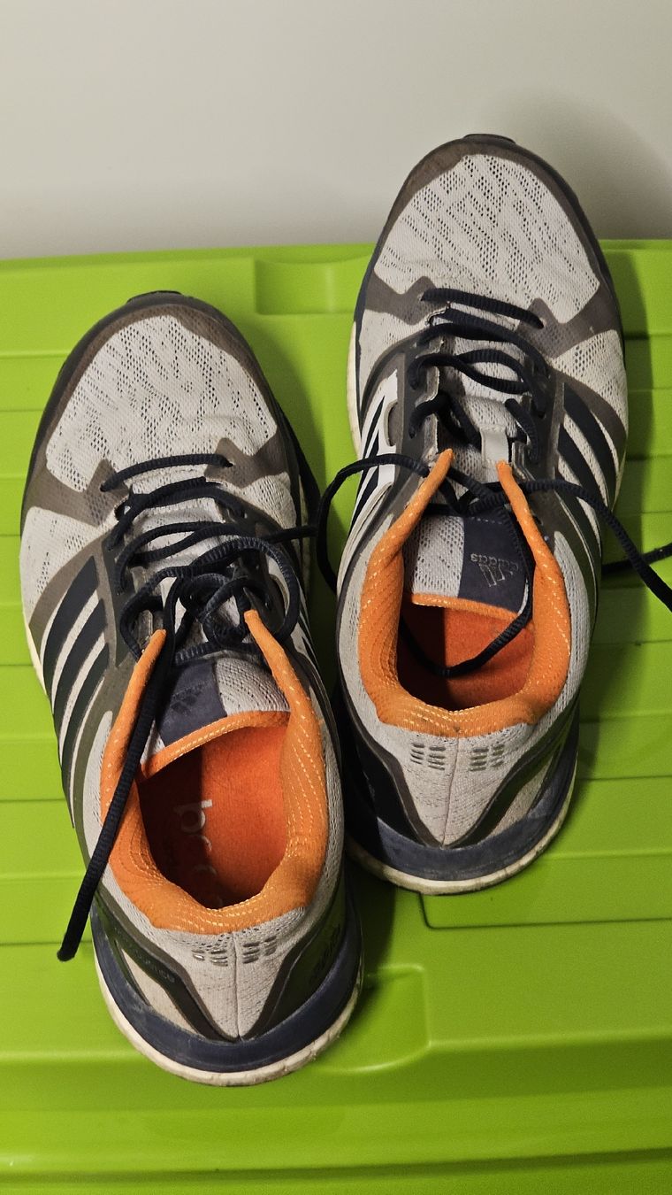 Adidas Scarpe da uomo: Adidas Laufschuhe in Grösse 45 – Usato da Fällanden venduto da salenale 2