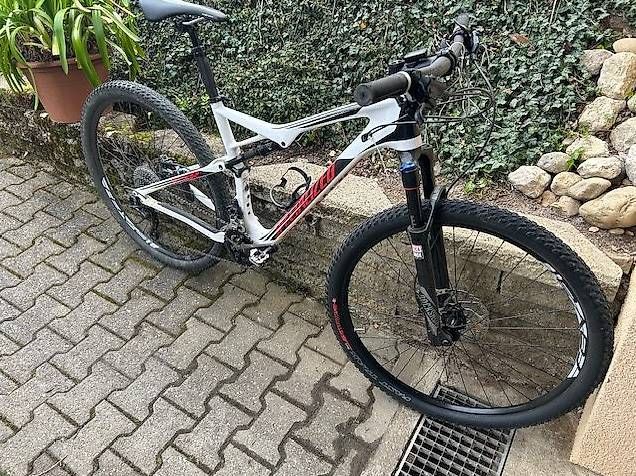 VTT Tout Suspendu Specialized 29 Pouces – Noir, Cadre Alu, Taille M (55cm)