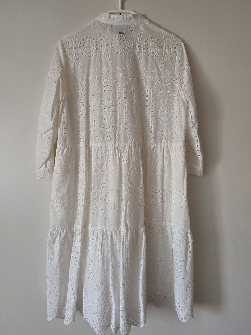 Robes: WHITE LABEL SPITZENKLEID GR.36 ECRU – D'occasion à Adlikon par jahr01 4