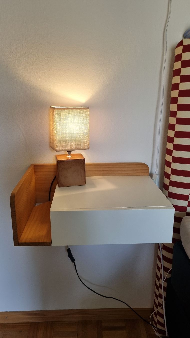 Comodini: Nachttisch freischwebend (2x) – Usato da St. Gallen venduto da jil_l6mm