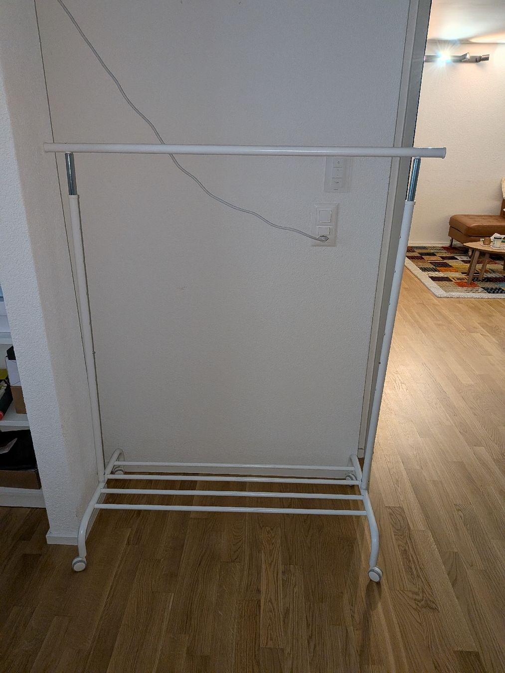 Ikea Stenditoi: White Clothes Rack – Nuovo (secondo la descrizione) da Zürich venduto da zam_5lzj