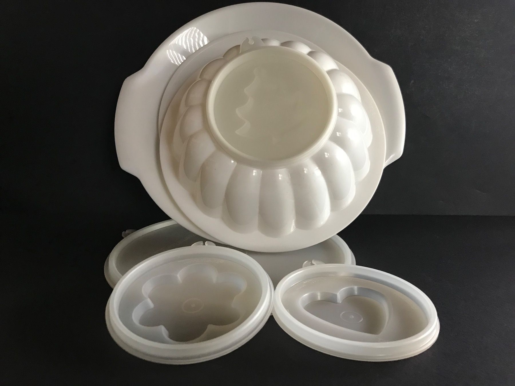 Tupperware Contenitori & Simili: Puddingform TUPPERWARE Griess-/Milchreisform Sülzeform_2/2 – Usato da Däniken SO venduto da allerlei54 1