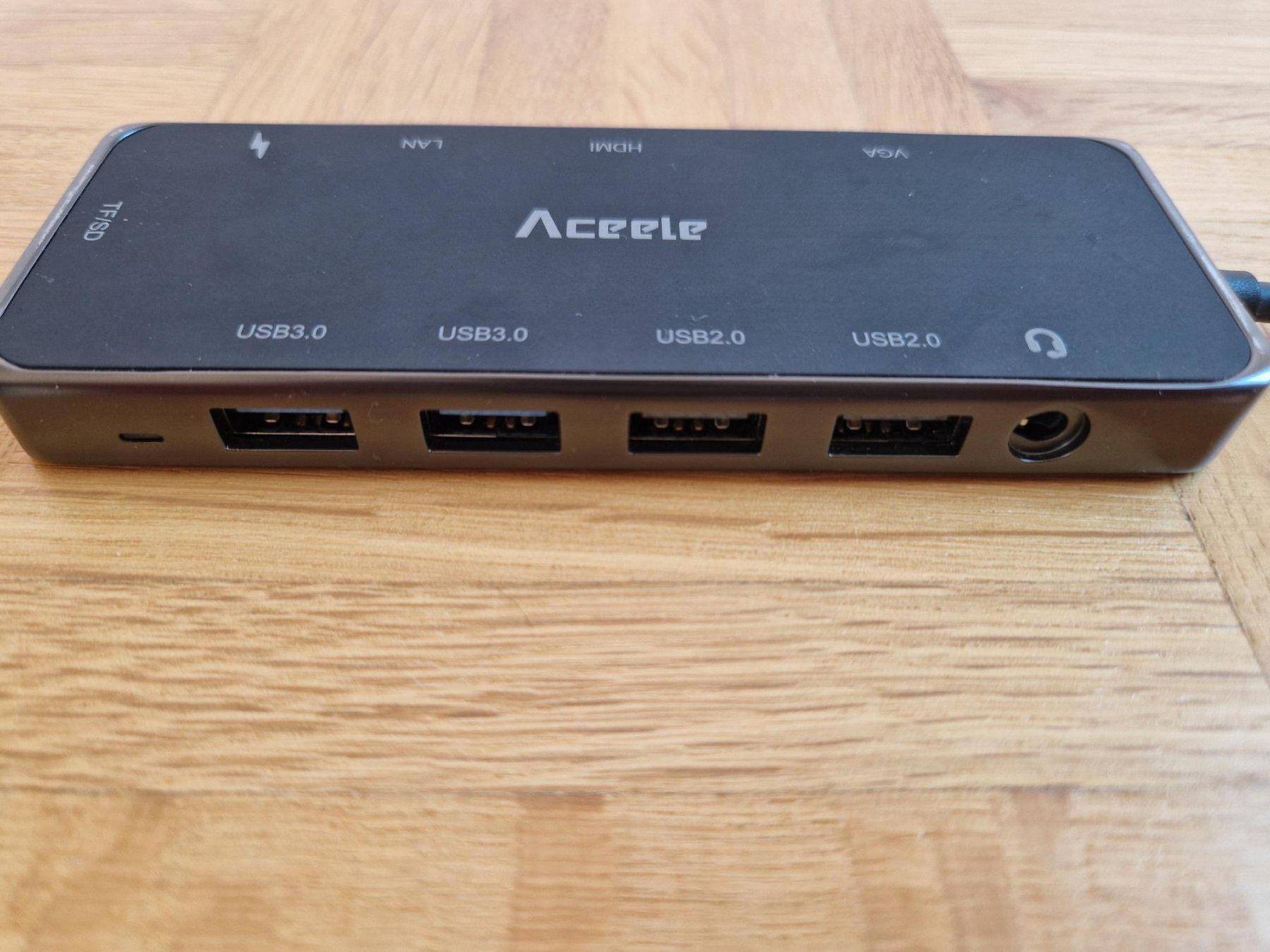 Hub & Switch: Multihub 11x1 wie NEU – Nuovo (secondo la descrizione) da Zürich venduto da yro_qvz7
