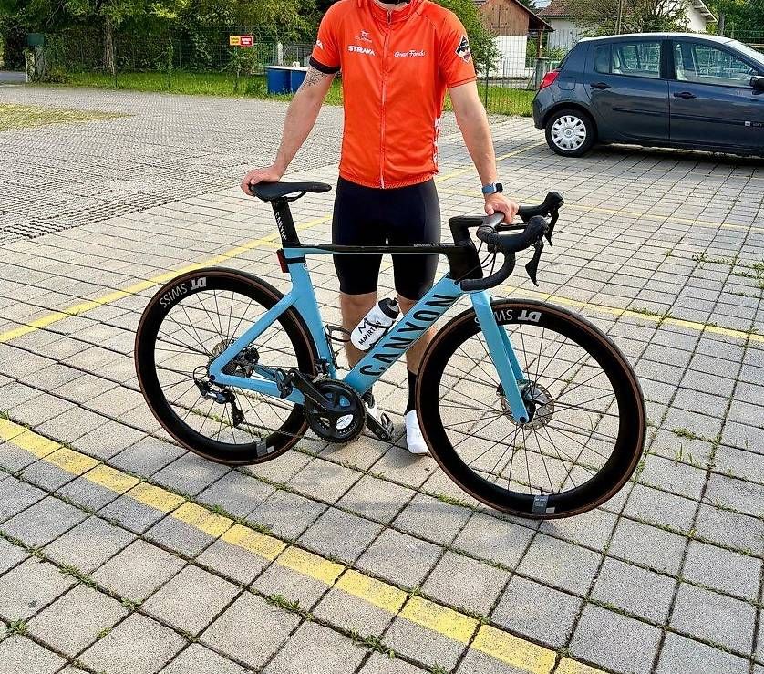 Velos: Canyon Aeroad CF SL 8 Disc 2022 – Gebraucht aus Genève von DanielBF 1