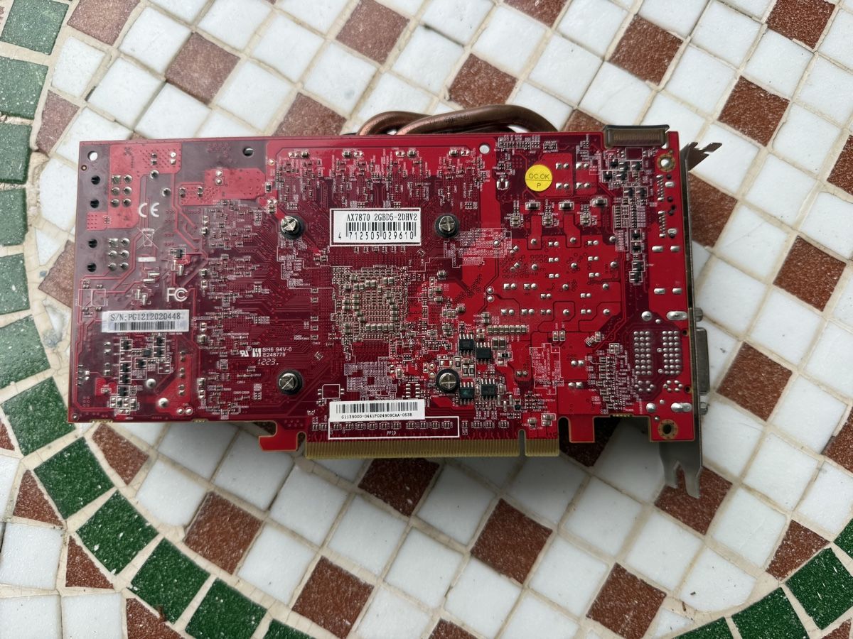 Amd Cartes graphiques: AMD HD7870 – D'occasion à Evilard par Adrien___2 1