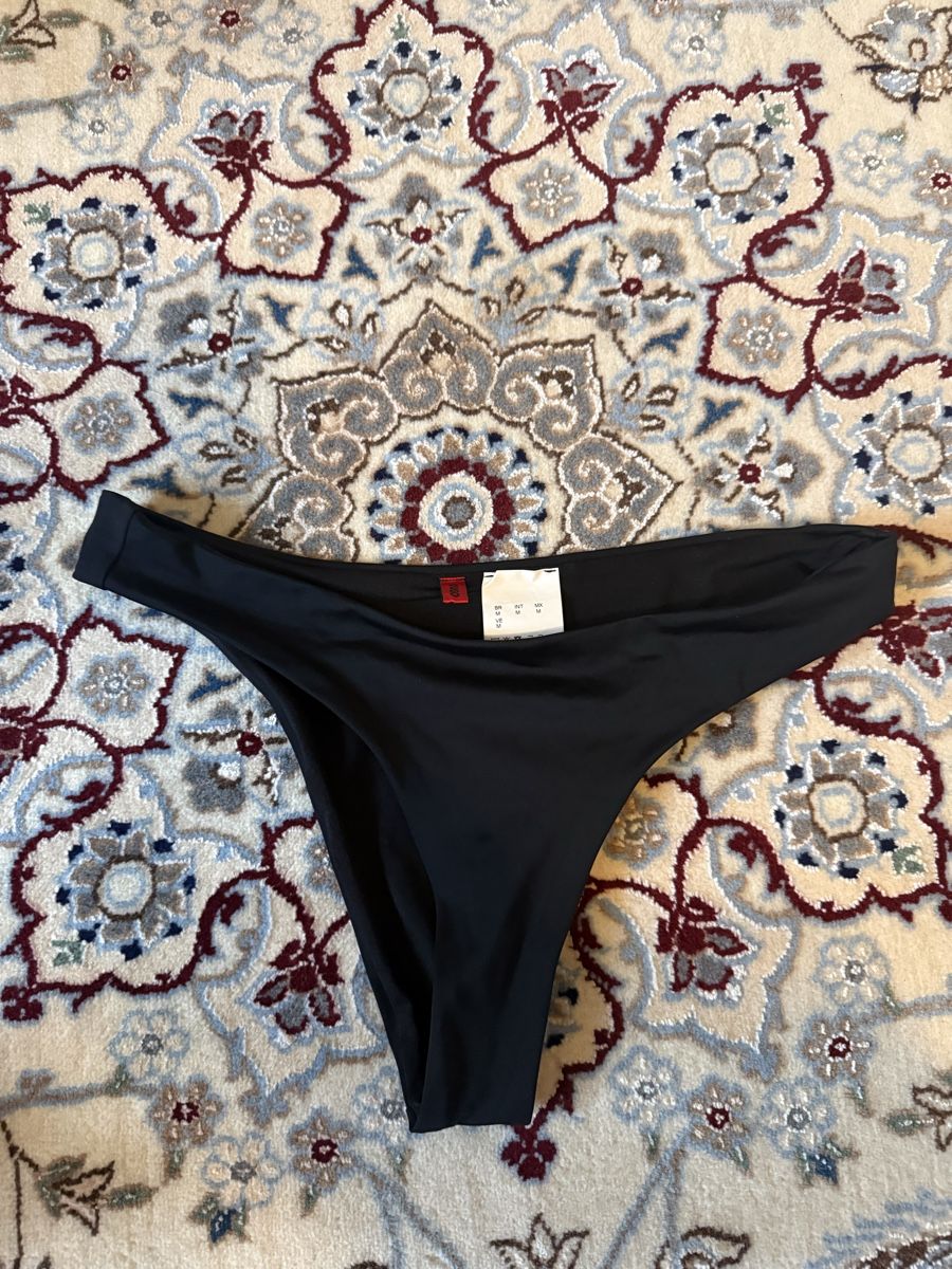 Hugo Boss Maillots de bain & Bikinis: Bikini Hose Hugo Boss – Neuf (Voir description) à Bottmingen par Itsclaire 1
