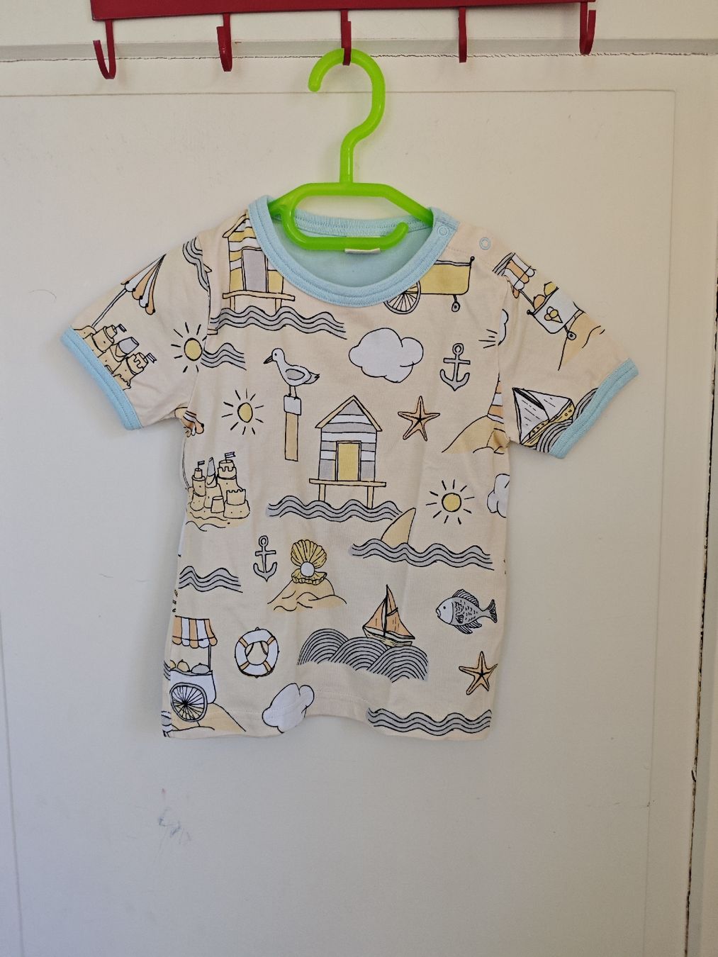 Hemden, T-Shirts & Polos: T-Shirt Meyday Gr 86/92 – Gebraucht aus Winterthur von Shorna