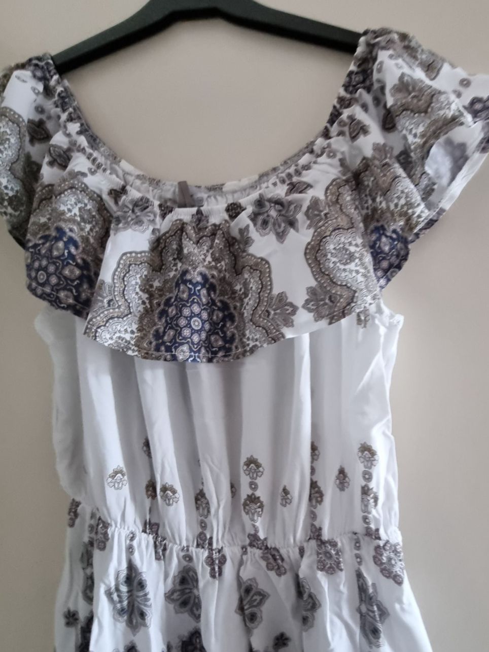 Vestiti: Kleid, Rock mit schönem Muster Gr. M – Nuovo e nell'imballaggio originale da Geroldswil venduto da Agapanthus22 2