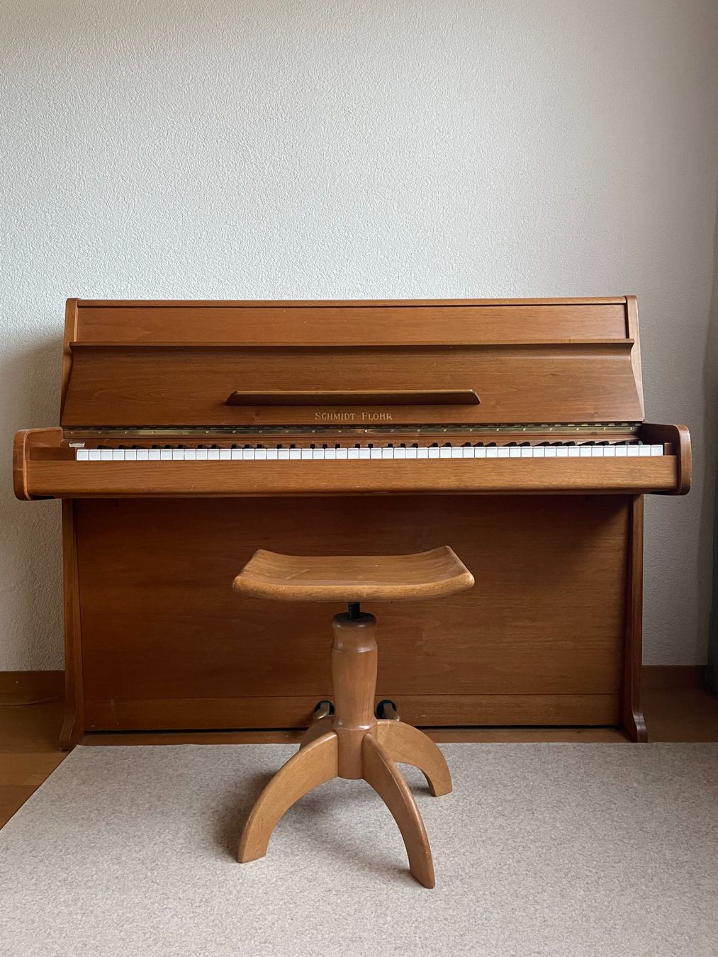 Strumenti musicali: Klavier Schmidt-Flohr mit Hocker – Usato da Laufen venduto da MoJo-2008