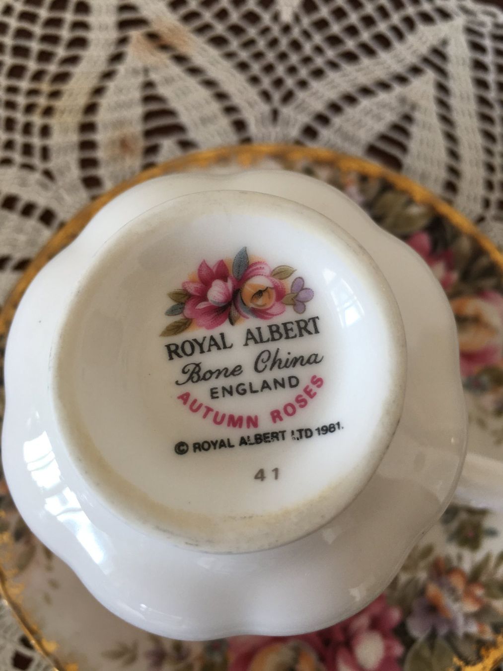 Royal Albert Tazze: Royal Albert Porzellantasse – Difettoso da Eich venduto da Jokove63 1