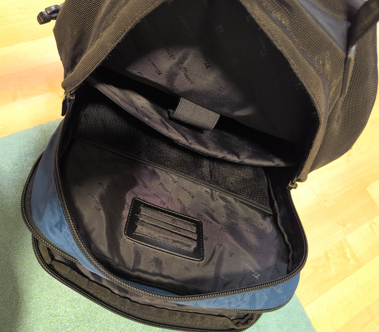 Targus Zaini: Targus Laptop-Rucksack – Usato da Gams venduto da MissTraveller 5