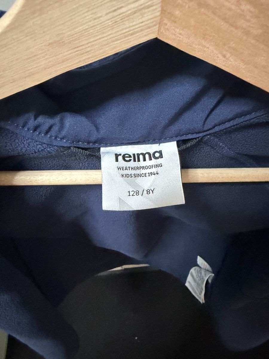 Reima Giacche & Cappotti: Reima Softshelljacke blau Gr. 128 – Usato da Zürich venduto da Ta-Nia 3