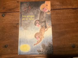 Les singes et la lune, Guillaume Olive, He Zhihong,
