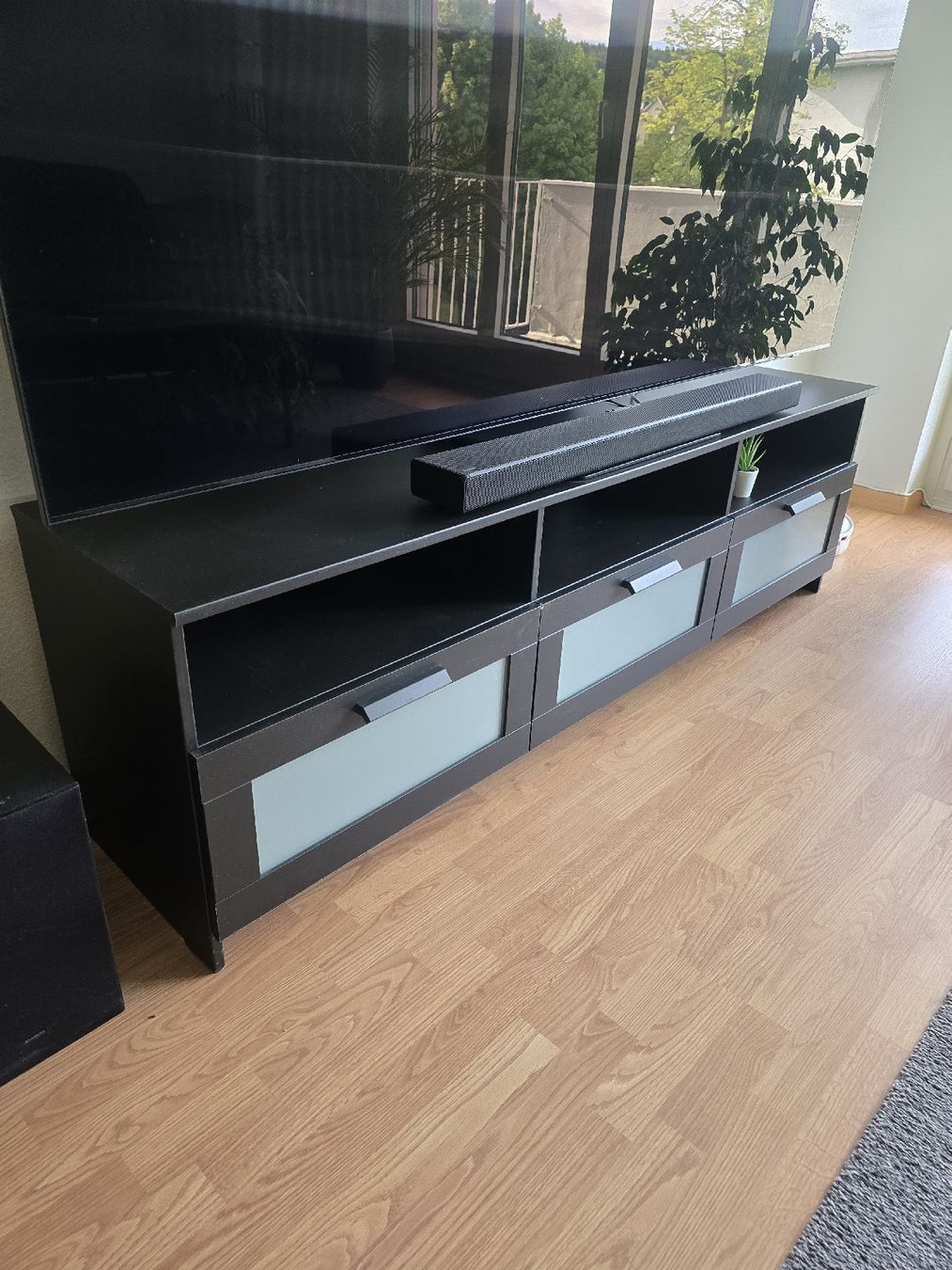 Ikea Mobili TV: Ikea Brimnes TV-Möbel, schwarz – Usato da Dietikon venduto da joe_5855 2