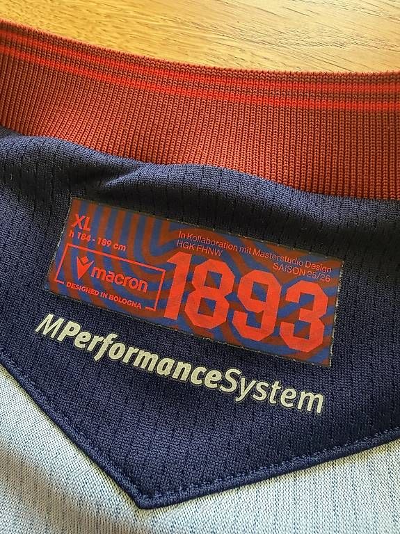 Canottiere & Pantaloni: FC Basel Heimtrikot 2025/26 Macron Grösse XL – Usato da Basel venduto da TineDittmar 2