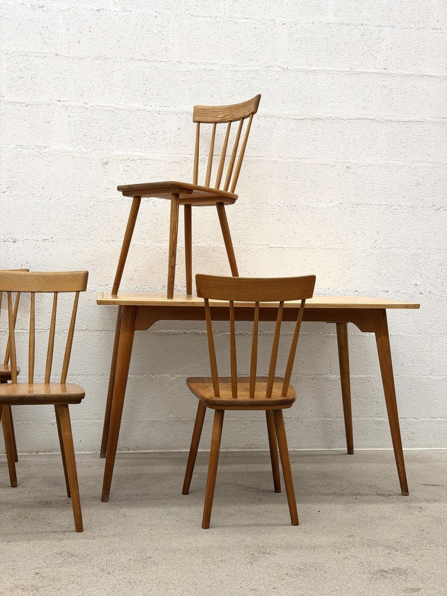Horgen Glarus Set di tavolo e panche: Table Hans Bellmann / Horgenglarus 1950 + 4 chaises Victoria – Usato da Genève venduto da vintageMC 9