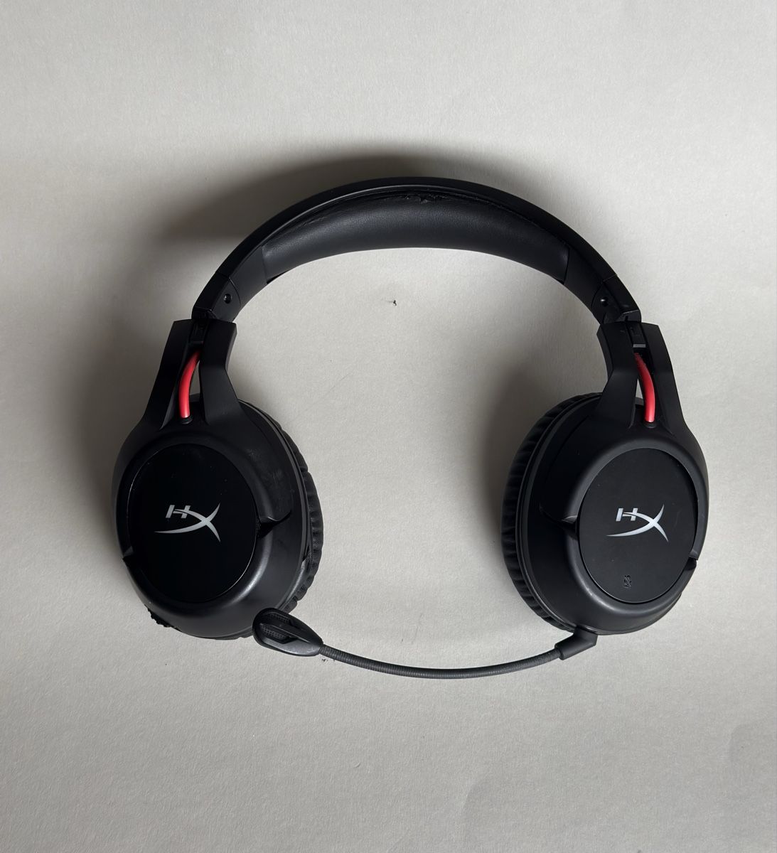 Hyperx Cuffie: HyperX Cloud Flight Wireless Gaming Headset (Ungetestet) – Usato da Rümlang venduto da vla_9g7d 7