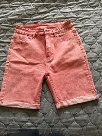 Neue Shorts Gr. L