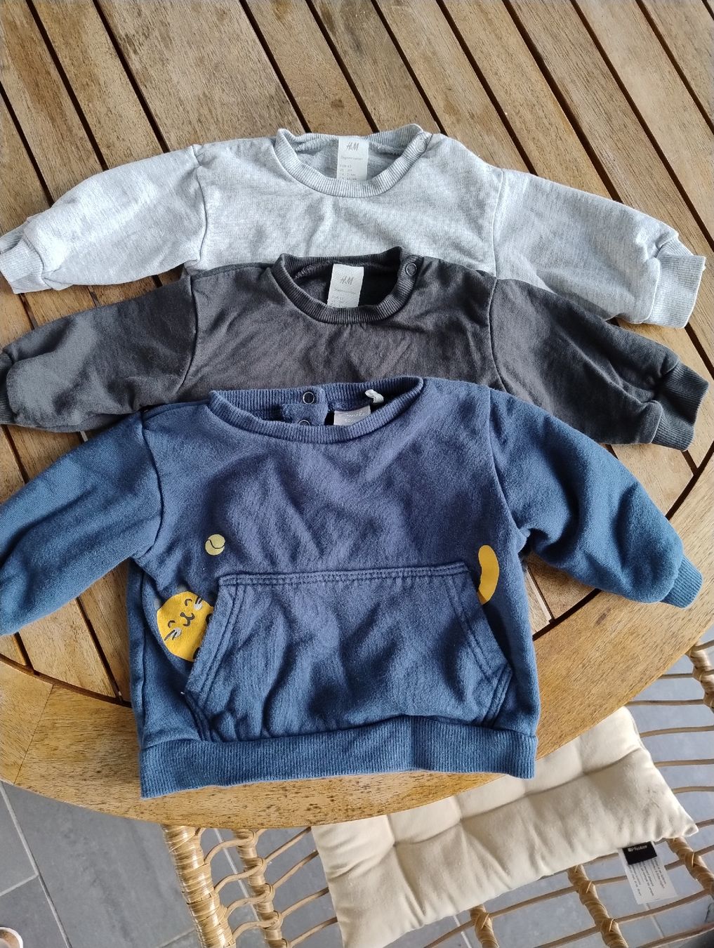 Pulls et sweat-shirts: 3er Set Baby Pullover, Gr.62 – D'occasion à Olten par Debbiewr