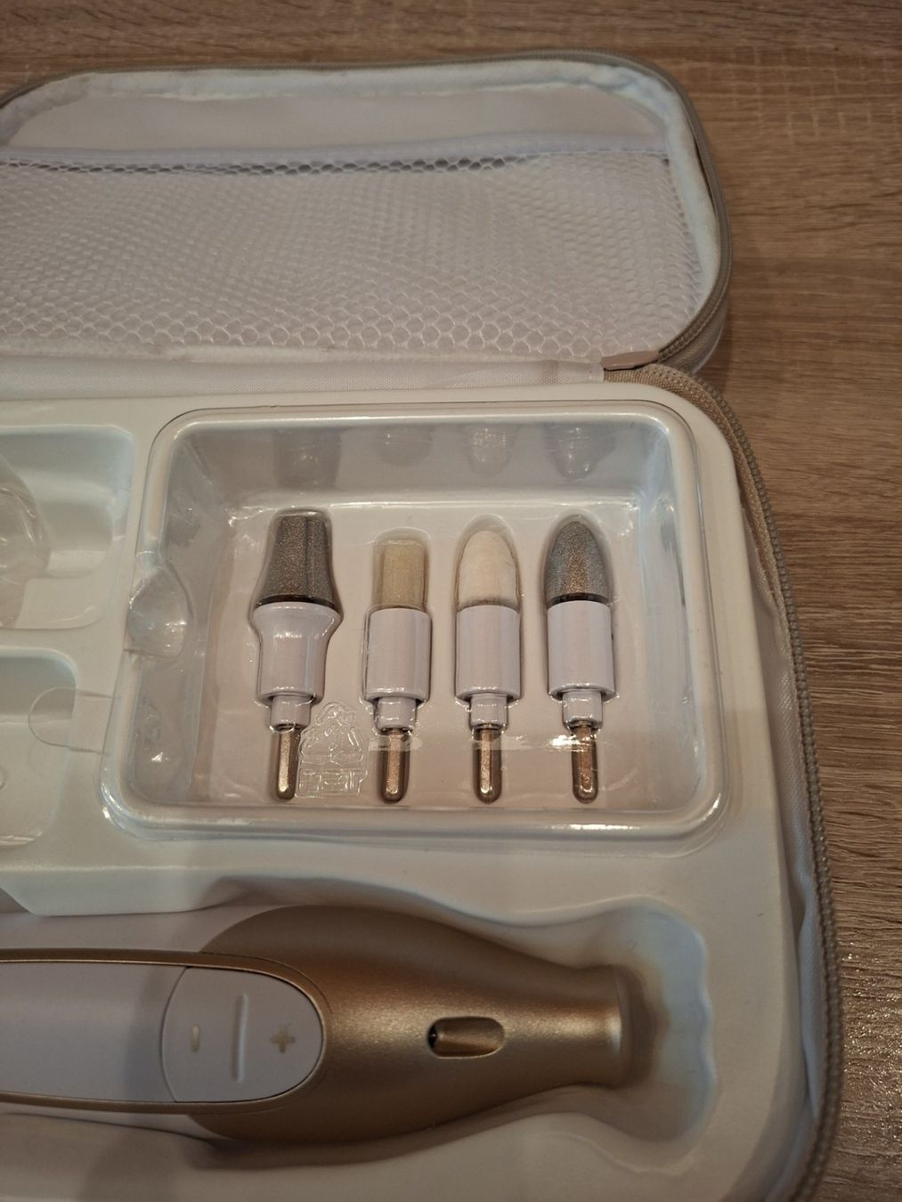 Manicure: neues Maniküre/Pediküre Set – Nuovo (secondo la descrizione) da Hettlingen venduto da Grizzly077 1