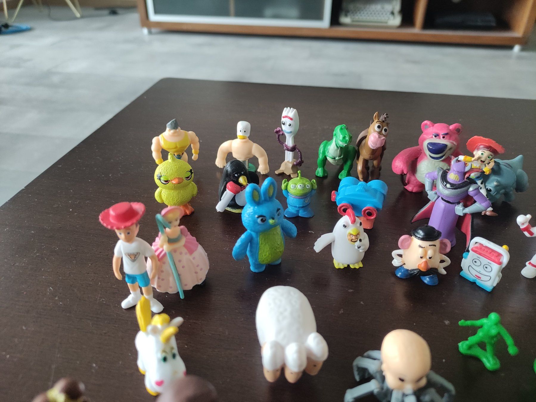 Statuette: 36 figurines de Toy Story – Nuovo (secondo la descrizione) da YVERDON-LES-BAINS venduto da Tony-no 4