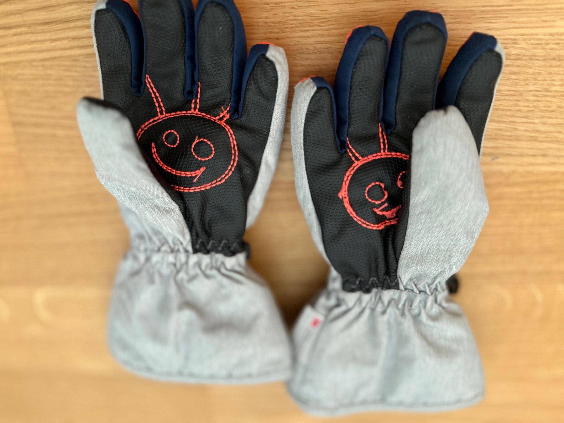Kinderhandschuhe: Skihandschuhe Thinsulate 3M Gr 122 – Gebraucht aus Hünibach von rotestandem01 1