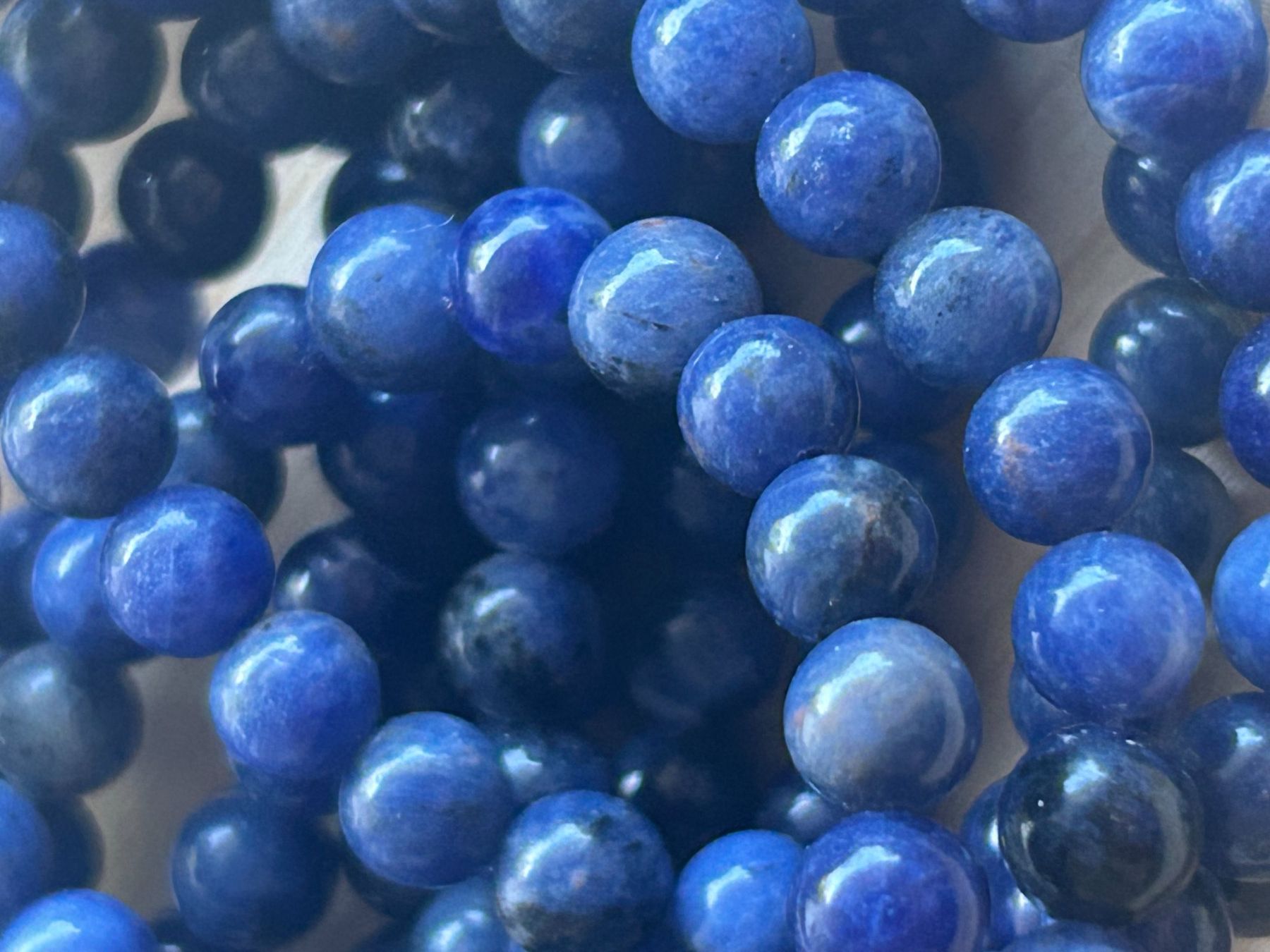 Minerali & Pietre curative: Strang echte Sodalit dark blue beads 6 mm – Nuovo e nell'imballaggio originale da Niederrohrdorf venduto da Ytobi 1