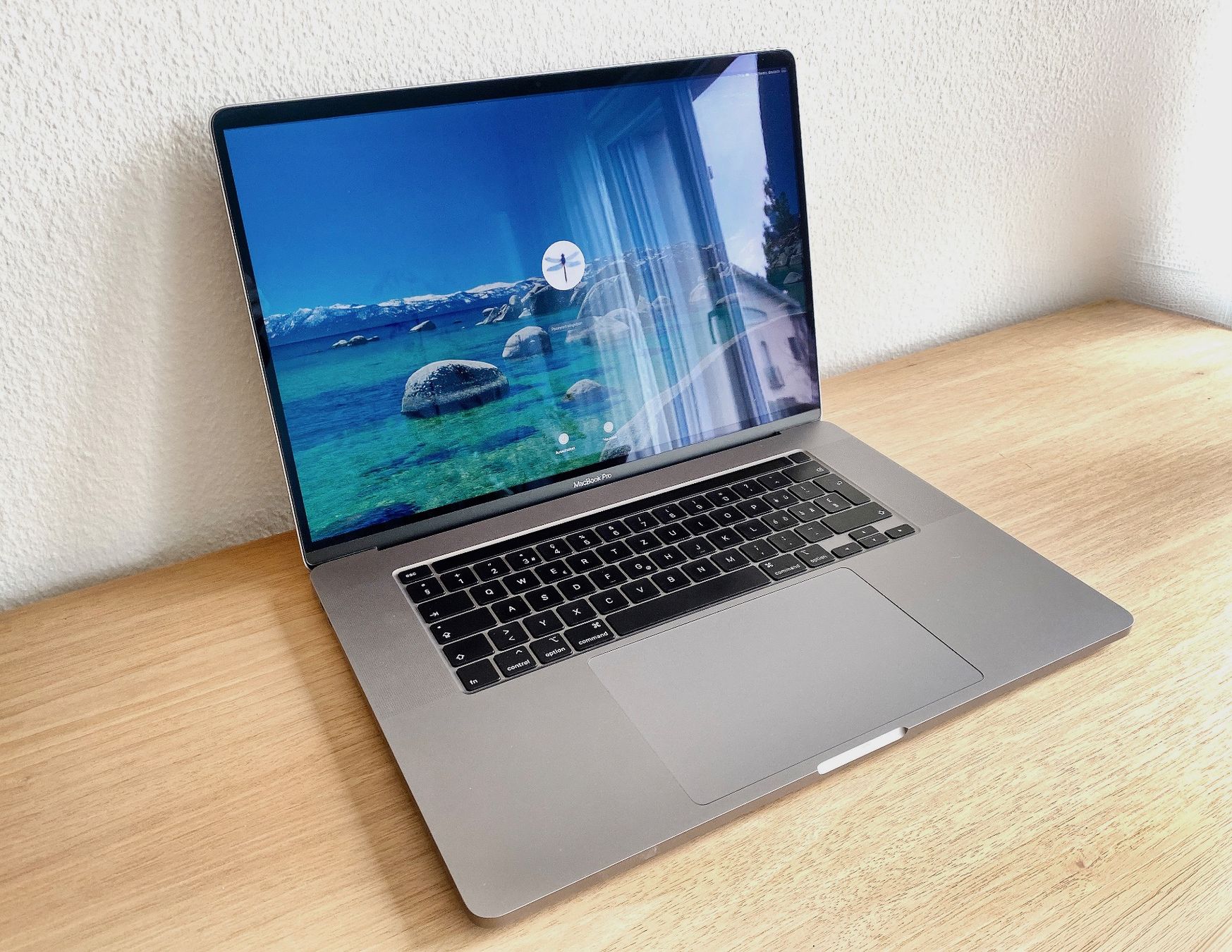 Apple Notebook: MacBook Pro 16 Zoll – Usato da Luzern venduto da peers 2
