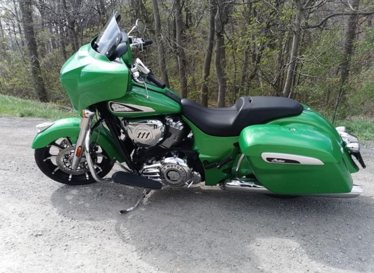Indian Motorcycle Chopper: Indian Chieftain Limited, Jg. 2020, Farbe einmalig – Gebraucht aus Kerzers von ai1_52j5