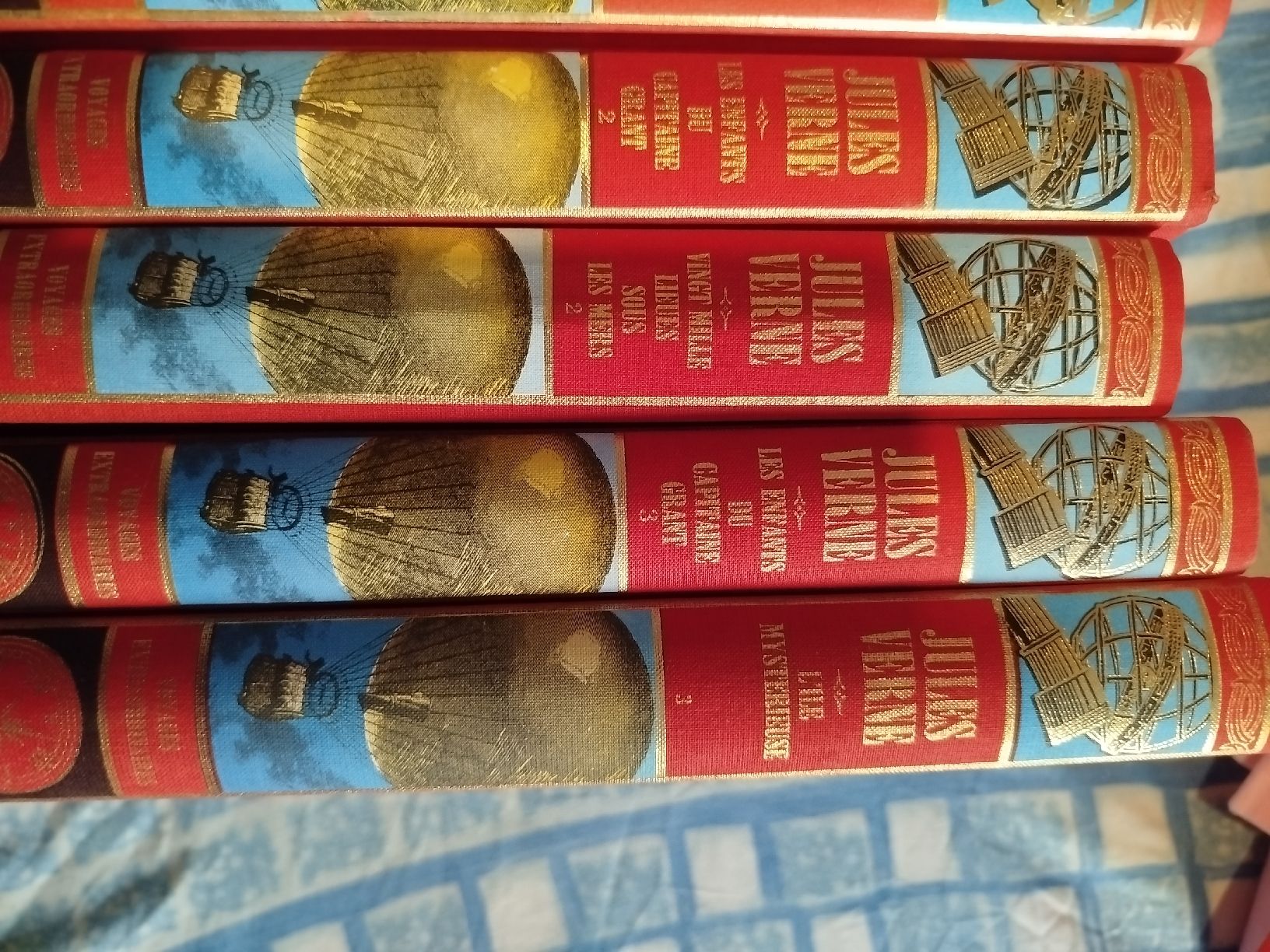 Bücher: livres de Jules Verne  – Neu (gemäss Beschreibung) aus Le Locle von Gel_Ma3 4