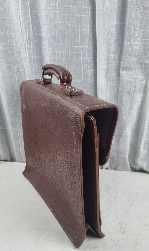 Koffer & Taschen: Aktentasche Ledertasche Rind gebraucht – Gebraucht aus Flums von Flumsantik 3