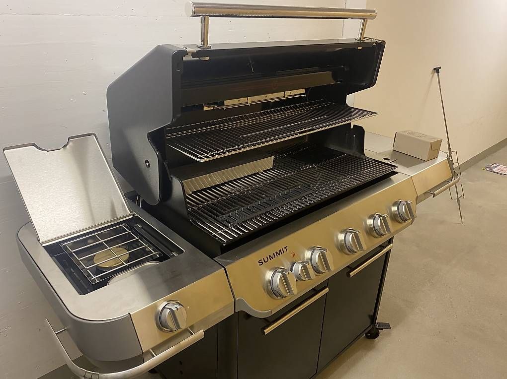 Griglie: Grill Weber Summit FS38 S – Usato da Schwyz venduto da betsch_sz 2