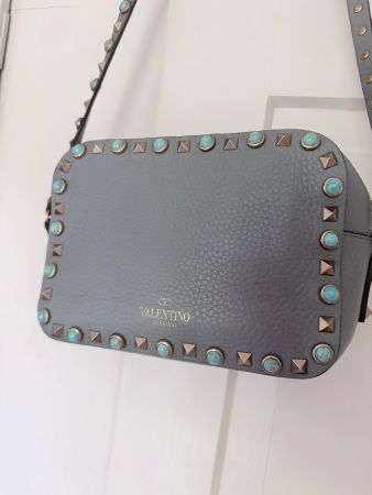 Valentino Garavani Tasche grau mit Nieten und Steinen