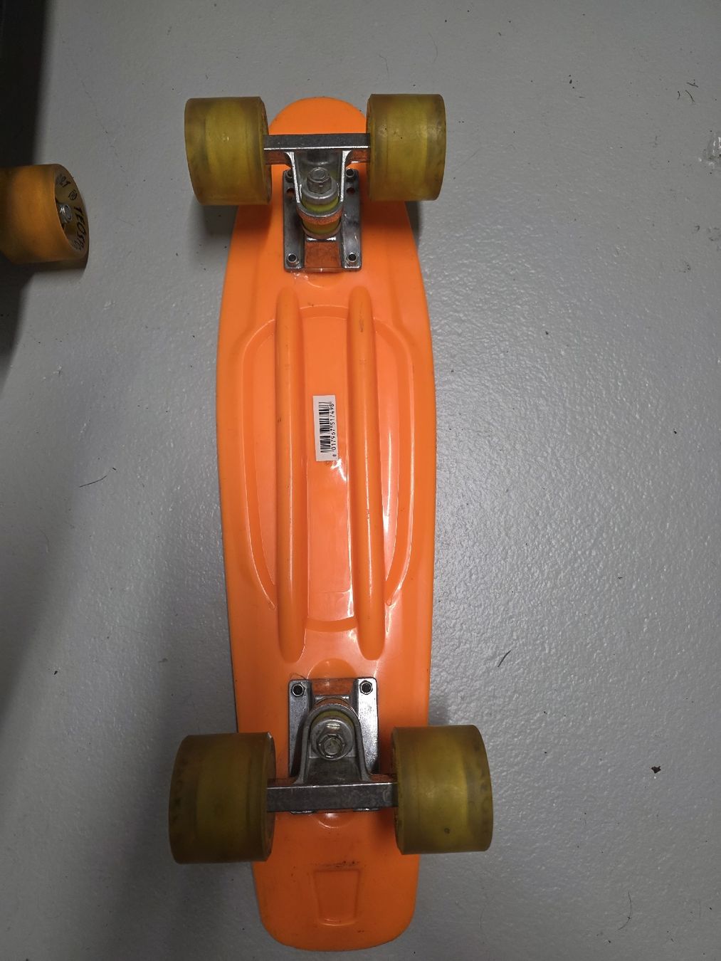 Skateboards: Kinder Skateboard mit LED – Usato da Birmensdorf ZH venduto da unrated07 1